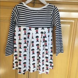 Queen’s guard dress size 3-4